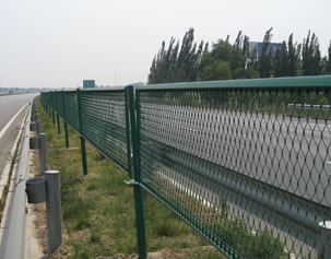钢板网护栏